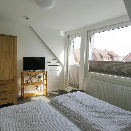 Haus Zwischen Den Deichen 2 Appartamento Büsum